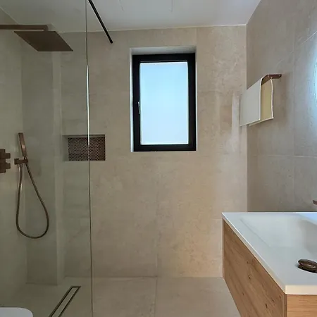 Sirena Bay House And Luxury