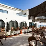Sirena Bay House And Luxury Aparthotel