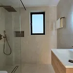 Sirena Bay House And Luxury