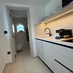 Sirena Bay House And Luxury