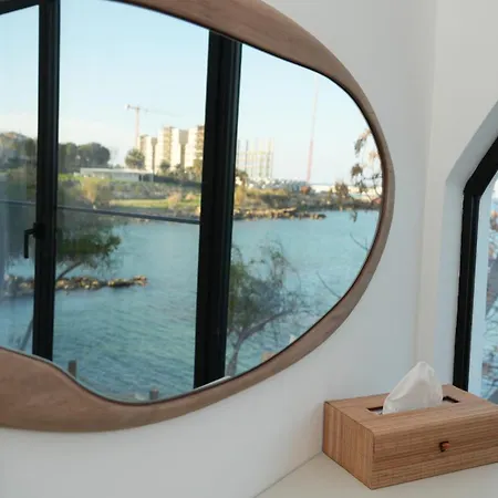 Sirena Bay House And Luxury מלון דירות 4*