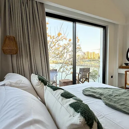 Sirena Bay House And Luxury Apart Otel Protaras