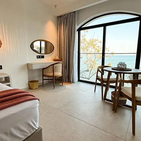 Sirena Bay House And Luxury Lägenhetshotell