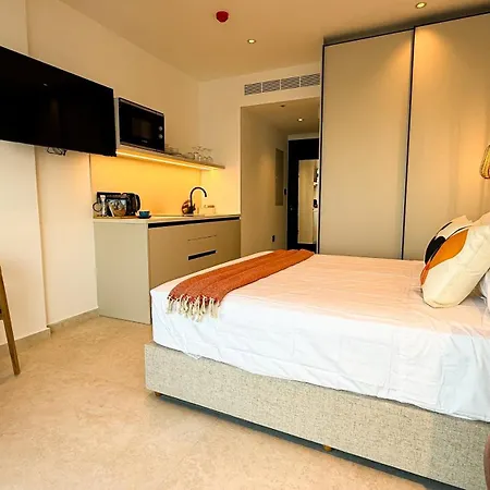 Sirena Bay House And Luxury Lägenhetshotell 4*