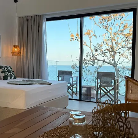 Sirena Bay House And Luxury 4*