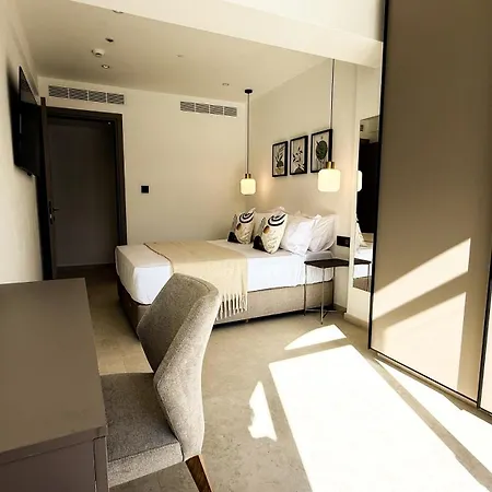 Sirena Bay House And Luxury 4*