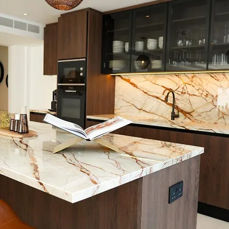 Sirena Bay House And Luxury 아파트호텔 4*