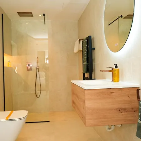 Sirena Bay House And Luxury מלון דירות