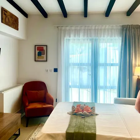 Sirena Bay House And Luxury 아파트호텔 4*