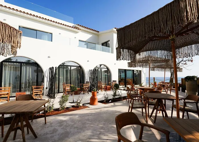 Sirena Bay House And Luxury Aparthotel