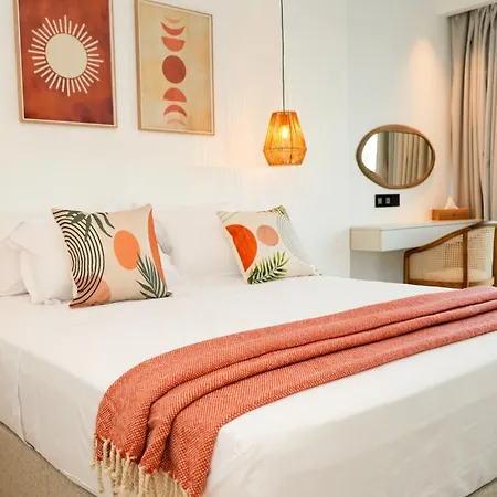 Sirena Bay House And Luxury 公寓式酒店 4*