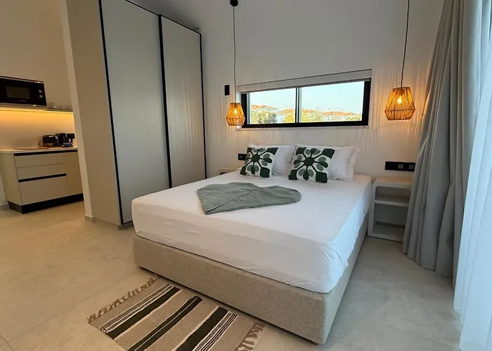 Sirena Bay House And Luxury Lejlighedshotel