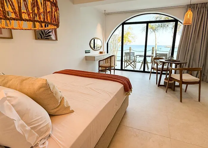 Sirena Bay House And Luxury 4*